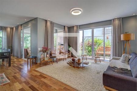 Casa à venda com 4 quartos, 587m² em Jardim Cordeiro, São Paulo