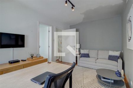 Casa à venda com 4 quartos, 587m² em Jardim Cordeiro, São Paulo