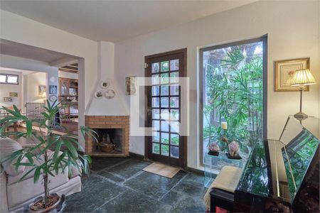 Casa à venda com 4 quartos, 273m² em Granja Julieta, São Paulo