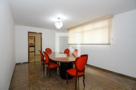 Sala de Estar em L de casa para alugar com 4 quartos, 600m² em Vila Ida, São Paulo