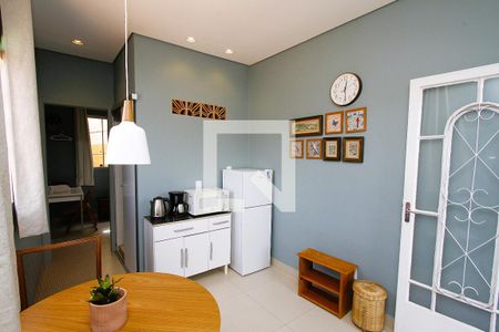 Casa à venda com 6 quartos, 203m² em Carlos Prates, Belo Horizonte