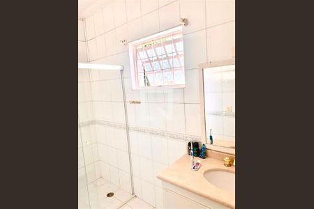 Casa à venda com 6 quartos, 300m² em Parque Assuncao, Taboão da Serra