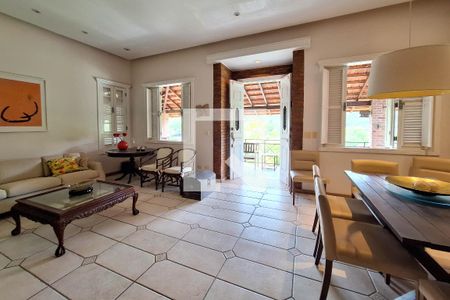 Sala 1 de casa de condomínio à venda com 3 quartos, 221m² em Badu, Niterói