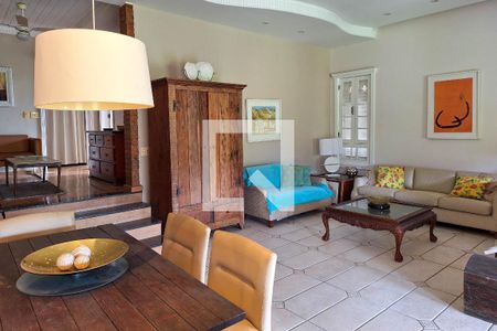 Sala 1 de casa de condomínio à venda com 3 quartos, 221m² em Badu, Niterói