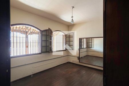 Suíte  de casa para alugar com 4 quartos, 210m² em Ressaca, Contagem