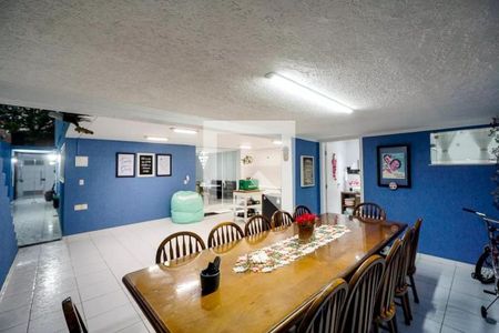 Casa à venda com 3 quartos, 350m² em Vila Carrão, São Paulo