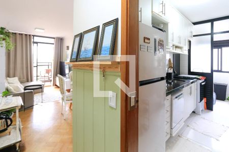 sala de apartamento à venda com 2 quartos, 56m² em Caxingui, São Paulo