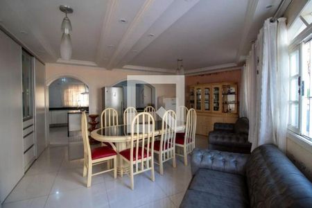 Casa à venda com 4 quartos, 400m² em Vila Indiana, São Paulo