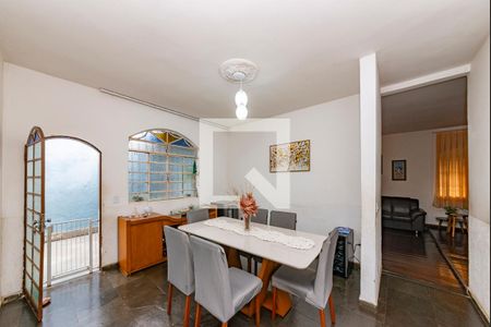 Casa à venda com 3 quartos, 360m² em Alto Caiçaras, Belo Horizonte