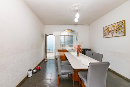 Casa à venda com 3 quartos, 360m² em Alto Caiçaras, Belo Horizonte