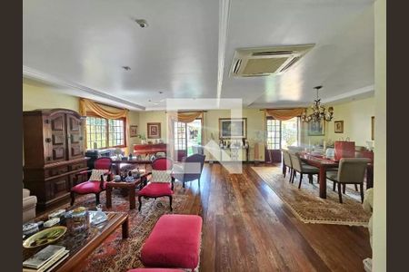 Casa à venda com 4 quartos, 561m² em Barra da Tijuca, Rio de Janeiro