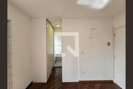 Suíte  de casa de condomínio para alugar com 3 quartos, 119m² em Vila Endres, Guarulhos