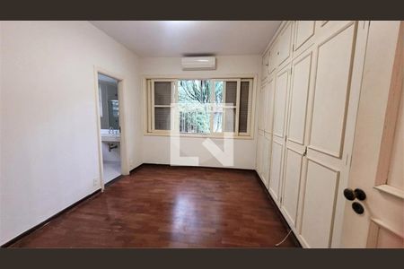 Casa à venda com 3 quartos, 320m² em Santo Amaro, São Paulo