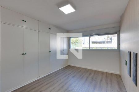 Casa à venda com 4 quartos, 364m² em Chácara Monte Alegre, São Paulo