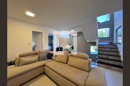 Sala de casa de condomínio à venda com 4 quartos, 300m² em Vargem Grande, Rio de Janeiro