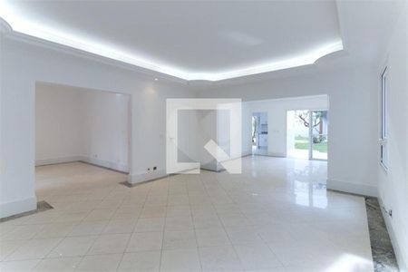 Casa à venda com 4 quartos, 330m² em Santo Amaro, São Paulo