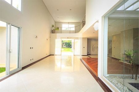 Casa à venda com 4 quartos, 525m² em Interlagos, São Paulo