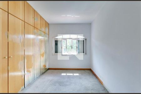 Casa à venda com 3 quartos, 188m² em Chácara Monte Alegre, São Paulo