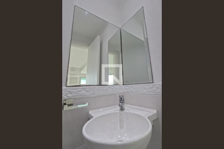Lavabo de apartamento para alugar com 3 quartos, 200m² em Porto Ponta da Praia, Santos