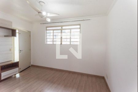 Sala de apartamento para alugar com 2 quartos, 65m² em Vila Marieta, Campinas