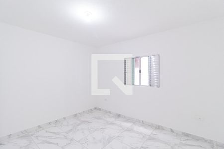 Quarto 1 de casa para alugar com 2 quartos, 125m² em Jardim Tonato, Carapicuíba