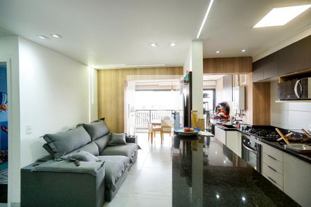 Sala/Cozinha de apartamento à venda com 2 quartos, 62m² em Vila Esperança, São Paulo