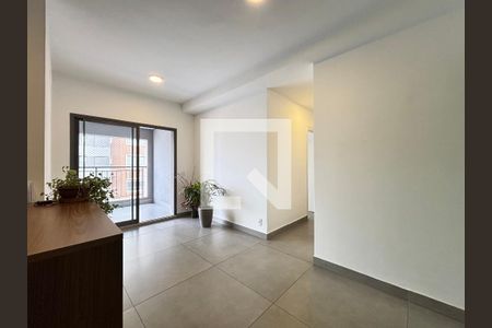 Sala de apartamento para alugar com 2 quartos, 65m² em Indianópolis, São Paulo
