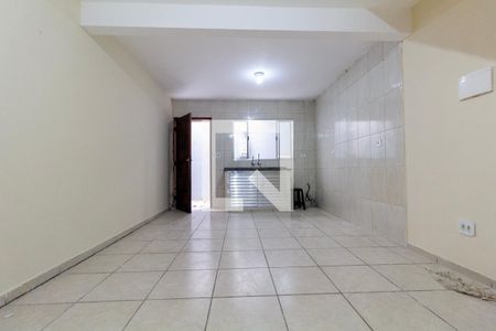 Sala e Cozinha de casa de condomínio à venda com 2 quartos, 60m² em Vila Ré, São Paulo