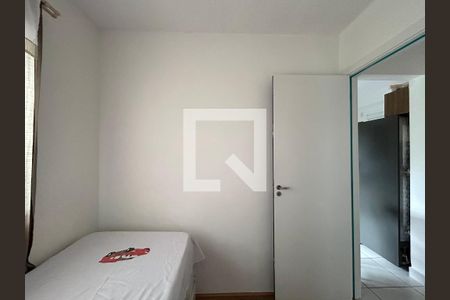 Quarto 1 de apartamento para alugar com 2 quartos, 32m² em Piqueri, São Paulo