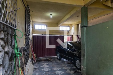 Garagem de casa para alugar com 3 quartos, 95m² em Dom Bosco, Belo Horizonte