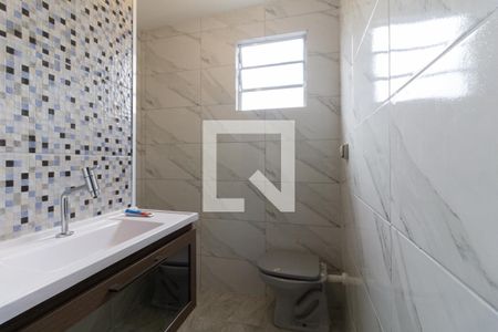 Banheiro  de casa para alugar com 1 quarto, 40m² em Vila Água Funda, São Paulo