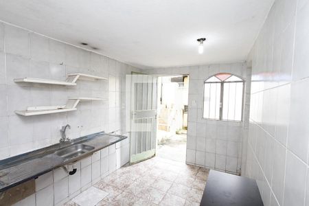 Cozinha de kitnet/studio para alugar com 1 quarto, 28m² em Dom Bosco, Belo Horizonte