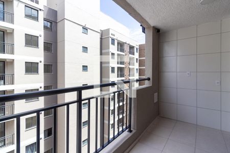 Varanda integrada com área de Serviço de apartamento à venda com 3 quartos, 61m² em Usina Piratininga, São Paulo