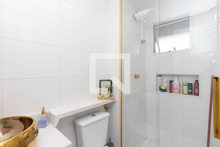 Banheiro de apartamento à venda com 2 quartos, 43m² em Vila Santa Terezinha (Zona Norte), São Paulo