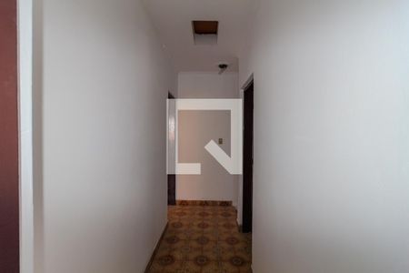 Corredor dos Quartos de casa para alugar com 3 quartos, 105m² em Vila Antonieta, São Paulo
