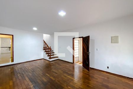 Sala de casa para alugar com 3 quartos, 190m² em Vila Invernada, São Paulo