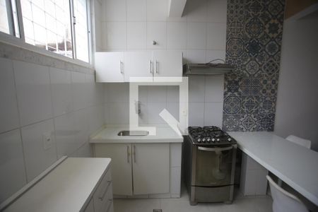 Cozinha de casa para alugar com 2 quartos, 70m² em Carlos Prates, Belo Horizonte