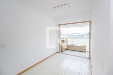 Sala de apartamento para alugar com 2 quartos, 58m² em Campinho, Rio de Janeiro