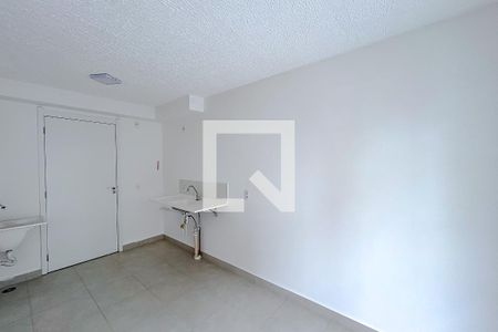 Sala de apartamento para alugar com 1 quarto, 27m² em Guaiauna, São Paulo