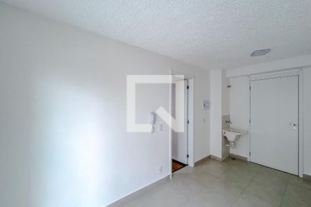 Sala de apartamento para alugar com 1 quarto, 27m² em Guaiauna, São Paulo