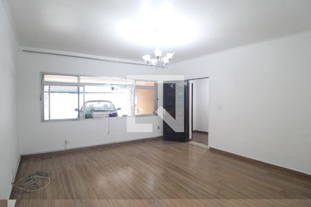 Casa para alugar com 3 quartos, 250m² em Vila Santana, São Paulo