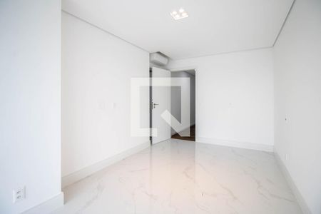 Suíte 1 de apartamento à venda com 4 quartos, 330m² em Jardim Fonte do Morumbi, São Paulo