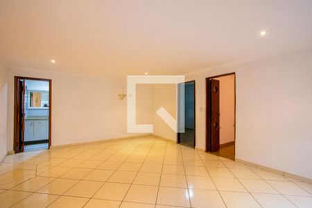 Sala 2 de casa para alugar com 5 quartos, 350m² em Parque Marajoara, Santo André