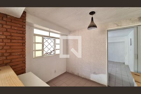 Sala e cozinha de casa para alugar com 1 quarto, 35m² em Alto da Lapa, São Paulo