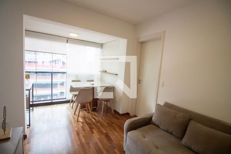 Sala de apartamento para alugar com 1 quarto, 35m² em Campo Belo, São Paulo