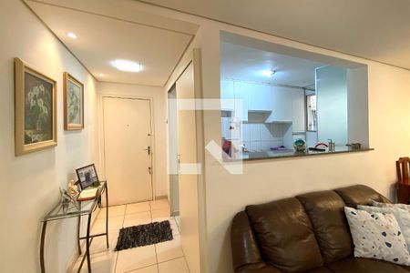 Hall de entrada de apartamento à venda com 3 quartos, 70m² em Santa Efigênia, Belo Horizonte