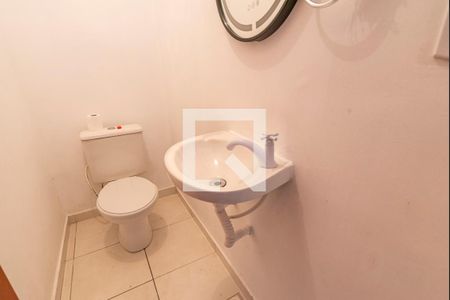 Lavabo de casa para alugar com 2 quartos, 110m² em Parque das Nações, Santo André