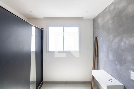 Quarto 1 de apartamento para alugar com 2 quartos, 45m² em Guaratiba, Rio de Janeiro