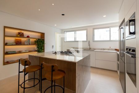 Cozinha de apartamento à venda com 3 quartos, 192m² em Cerqueira César, São Paulo