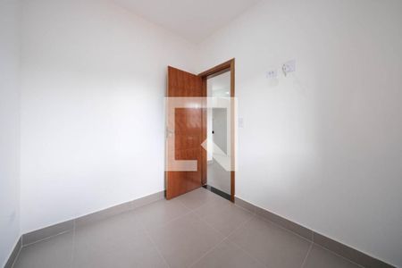 Quarto 1 de apartamento para alugar com 2 quartos, 35m² em Vila Santa Teresa, São Paulo